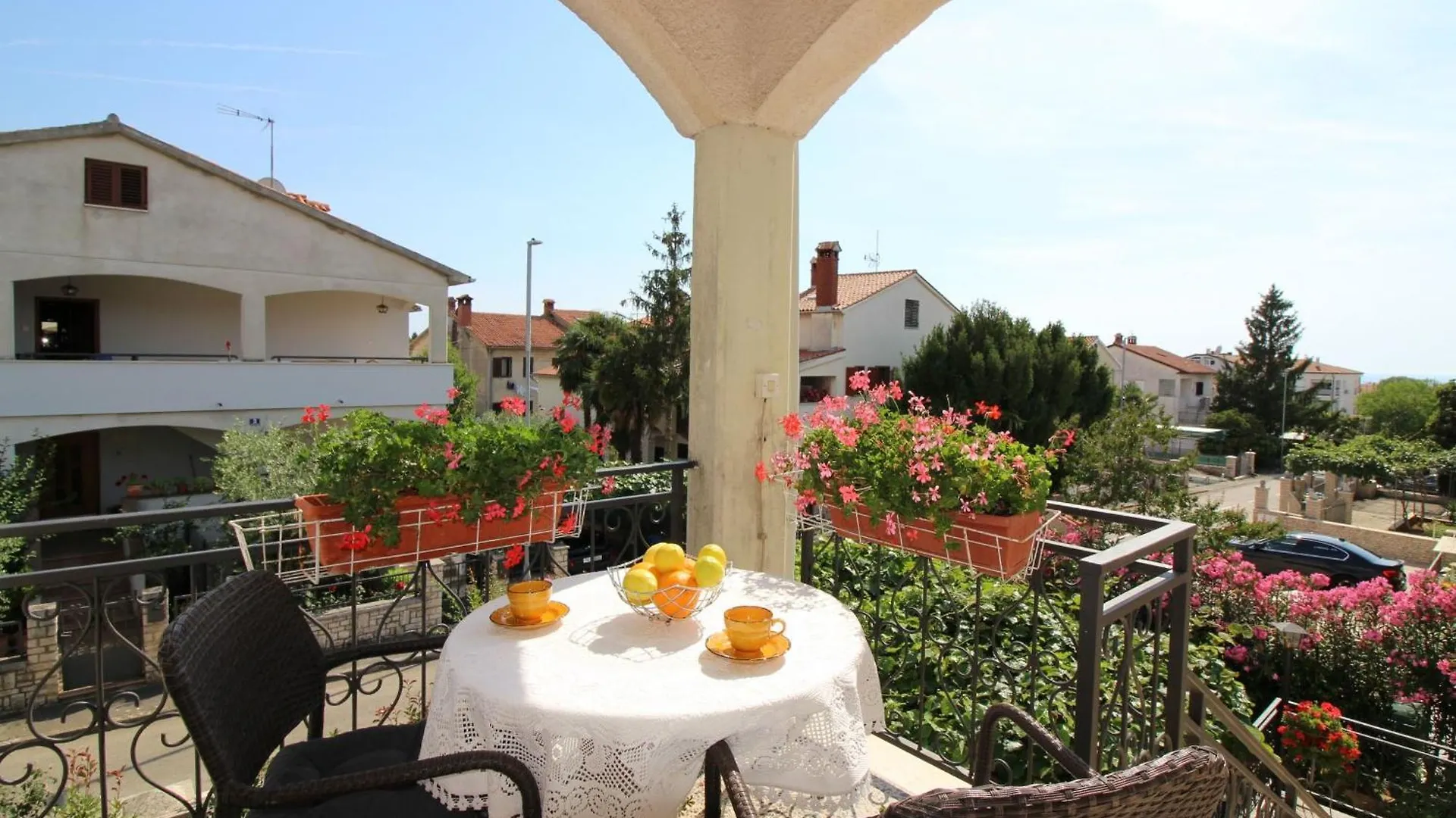 Ferienwohnung Gina Mit Terrasse, Grill Und Liegen Poreč Appartement