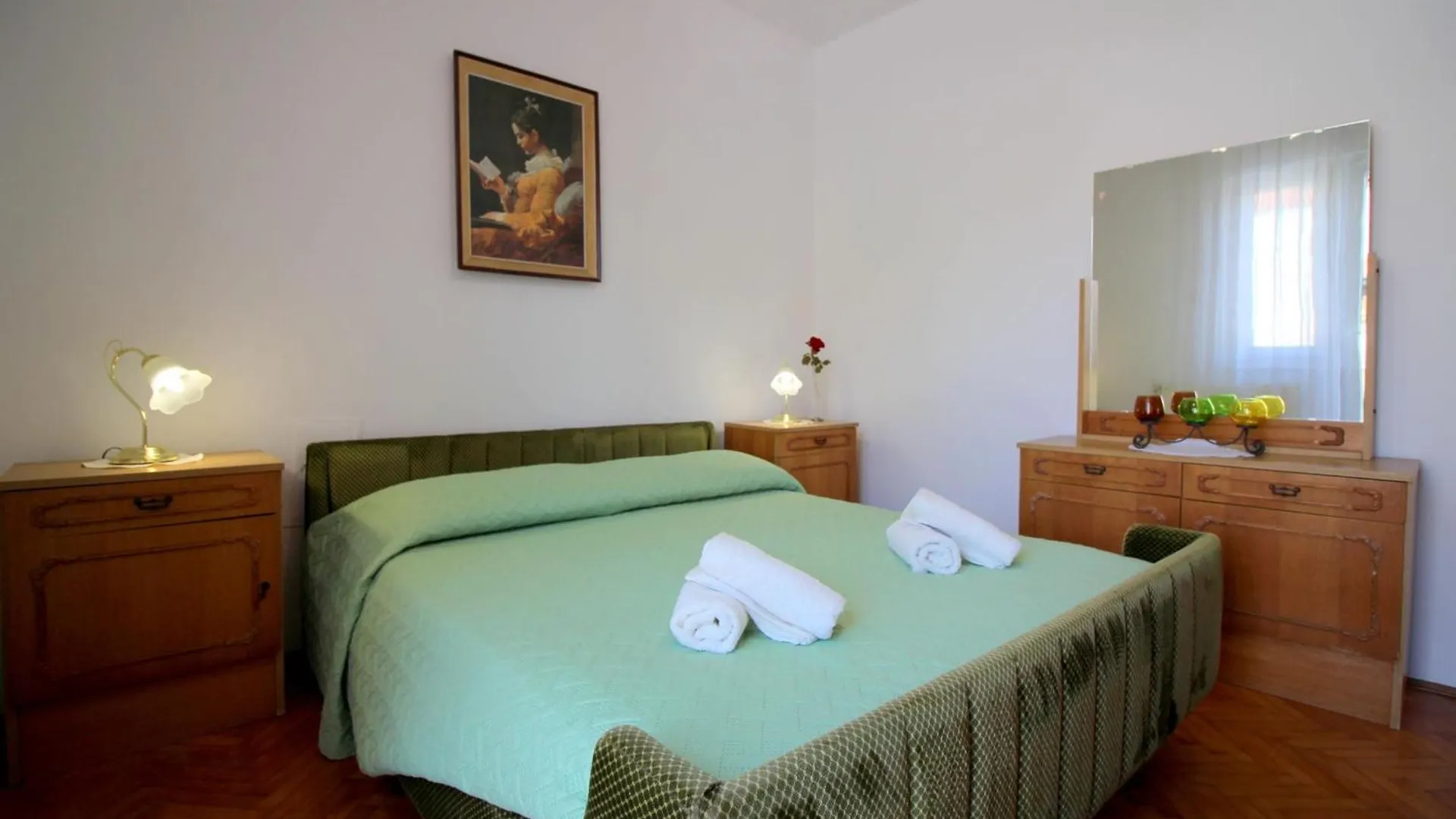 Ferienwohnung Gina Mit Terrasse, Grill Und Liegen Porec 0*,  Croatia